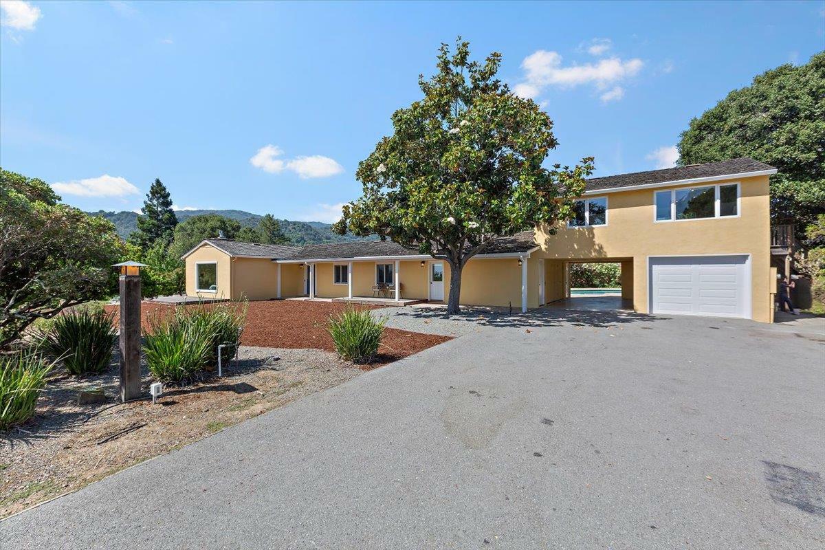 Property Photo: 25900 Vinedo Lane CA 94022