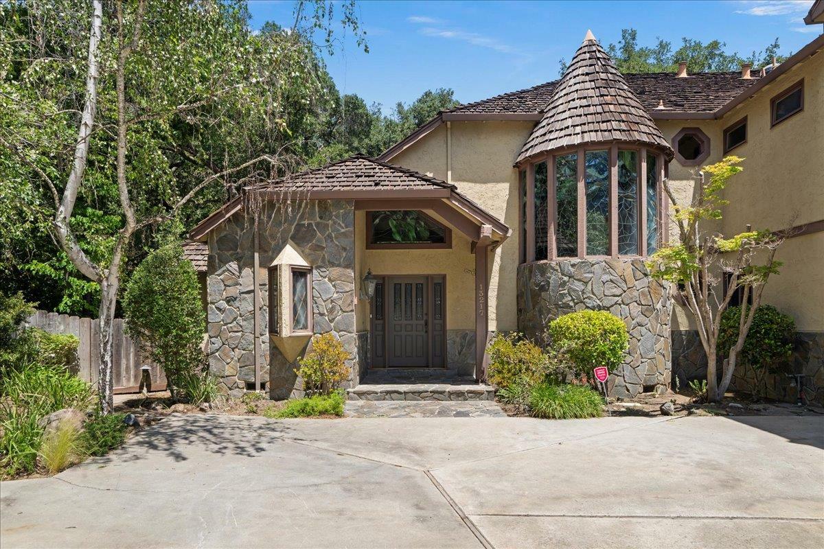 Property Photo: 13217 Padero Court CA 95070