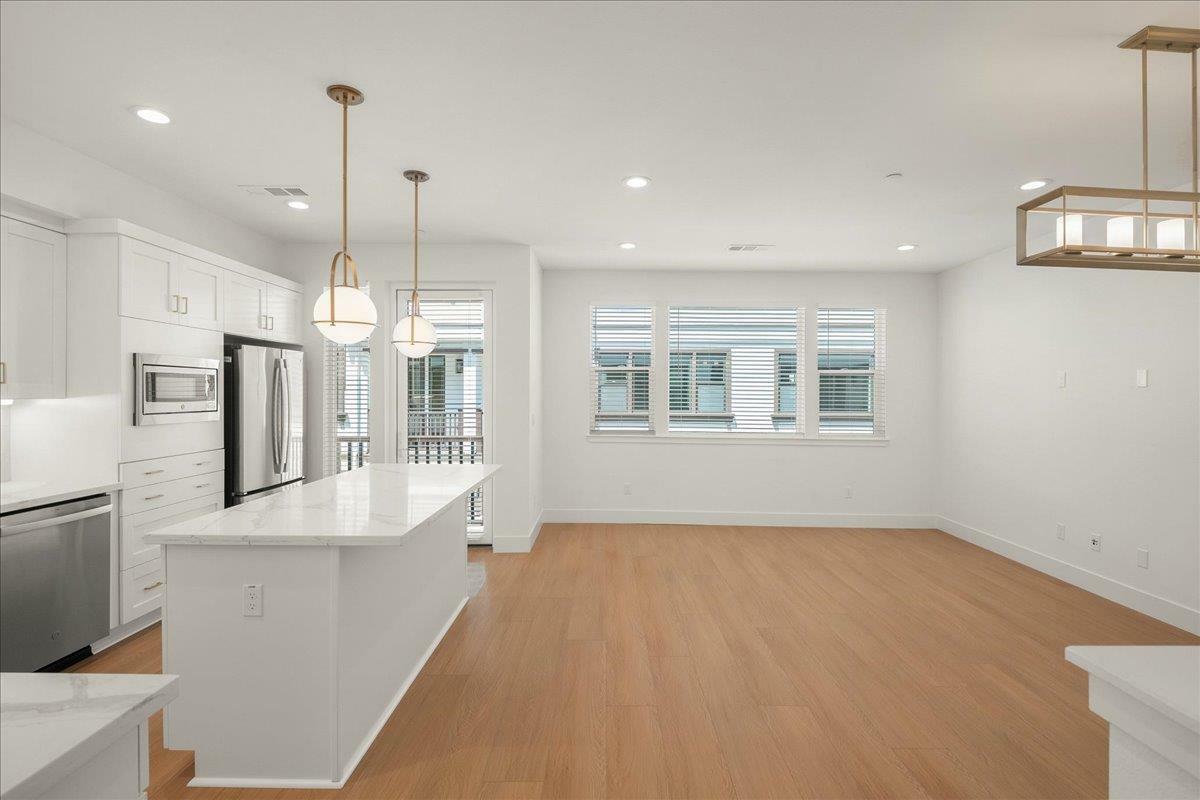 Property Photo: 224 Carroll Street 8 CA 94086