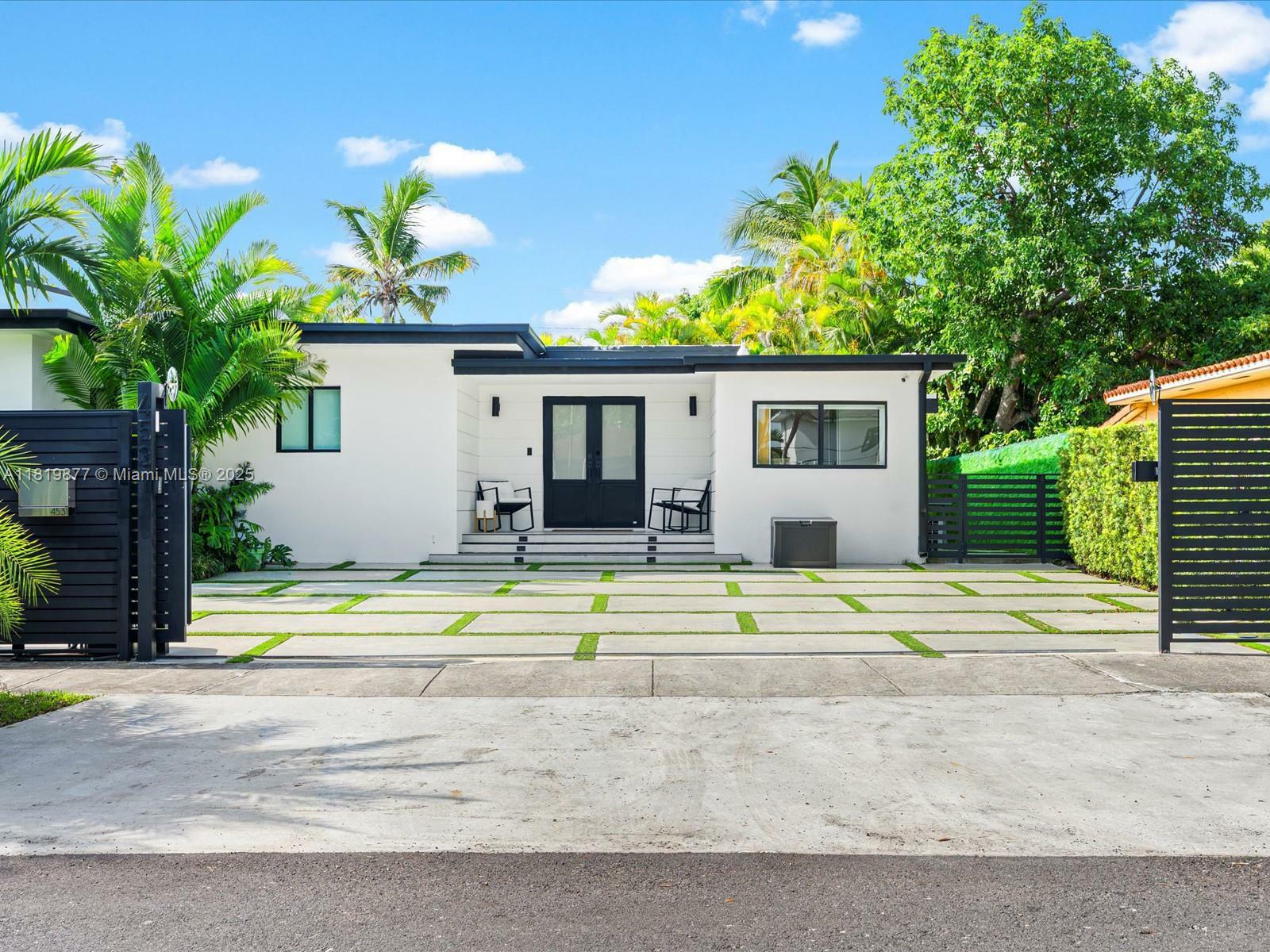 Property Photo: 4531 SW 15th St FL 33134