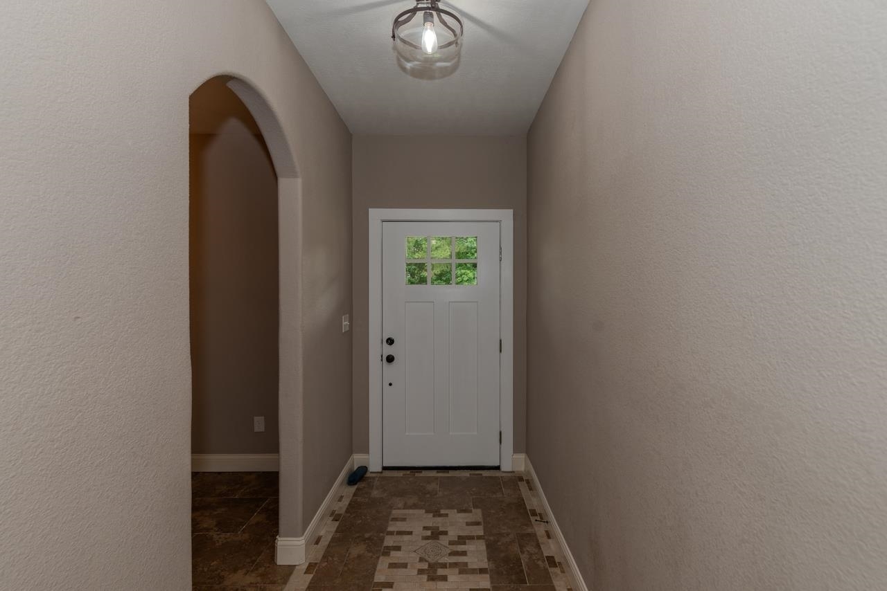Property Photo: 220 Raquel Circle TX 77662