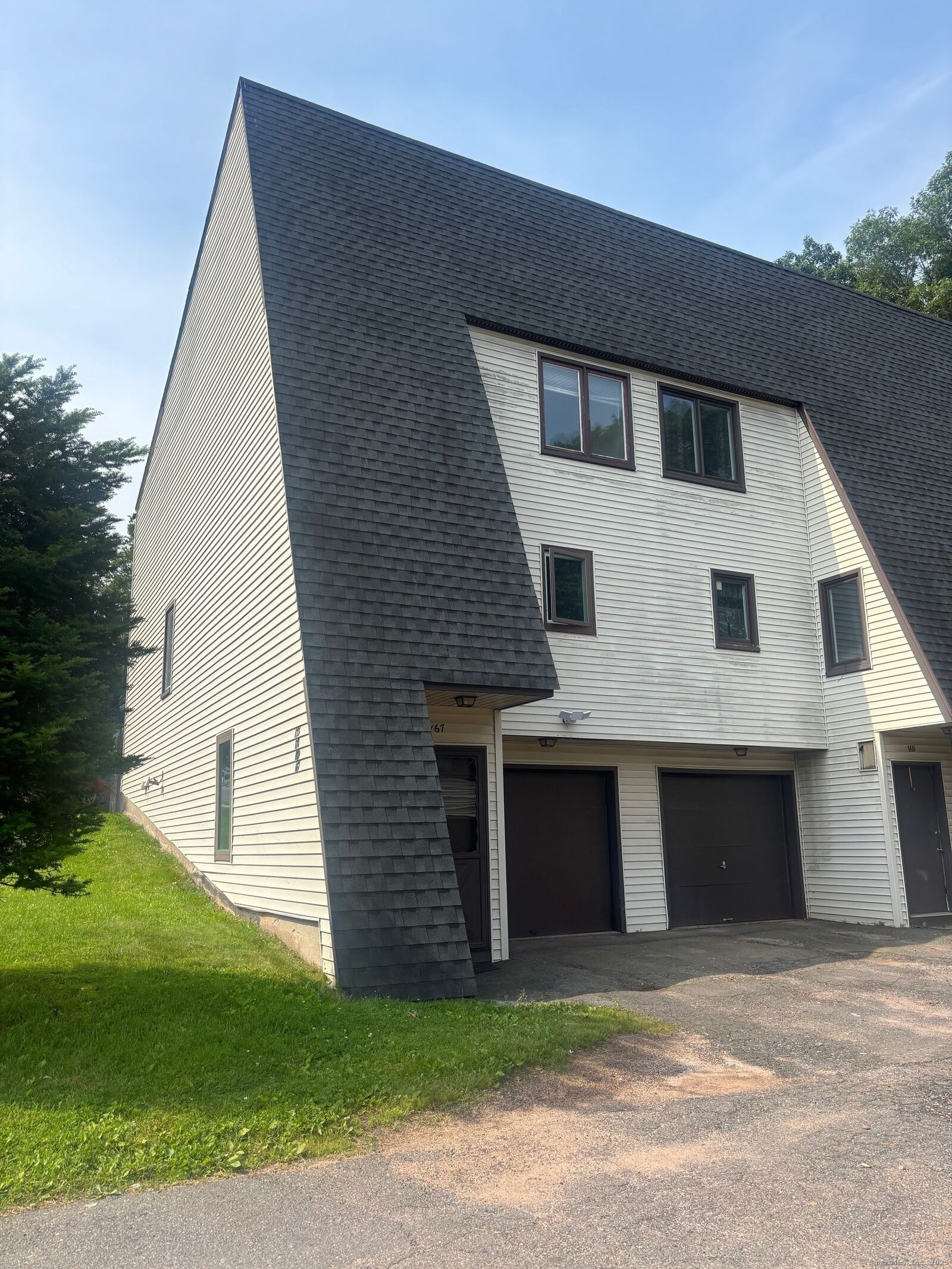 Property Photo:  167 High Top Circle West 167  CT 06514 