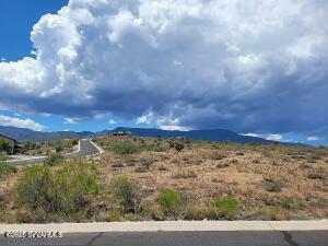 Property Photo: 1390 E Partridge Court AZ 86326