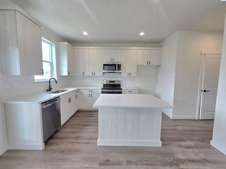 Property Photo:  3495 Stardust  WA 99352 