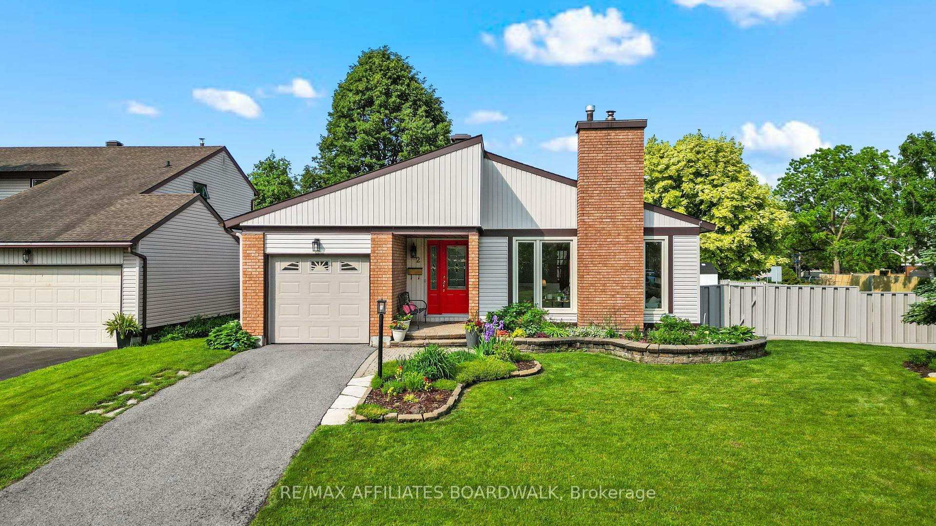 2 Liveoak Crescent  Barrhaven ON K2J 1R6 photo
