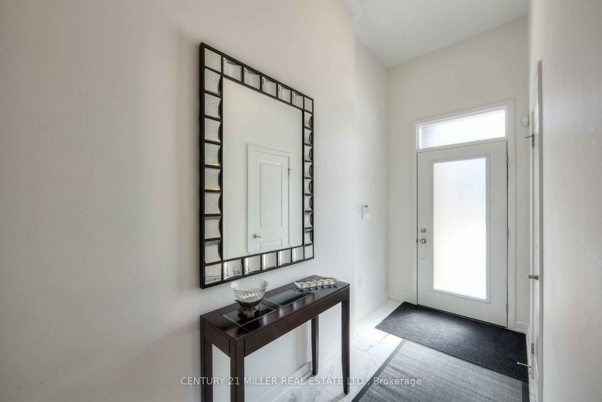 Photo de la propriété: 231 Fowley Drive ON L6H 0P4