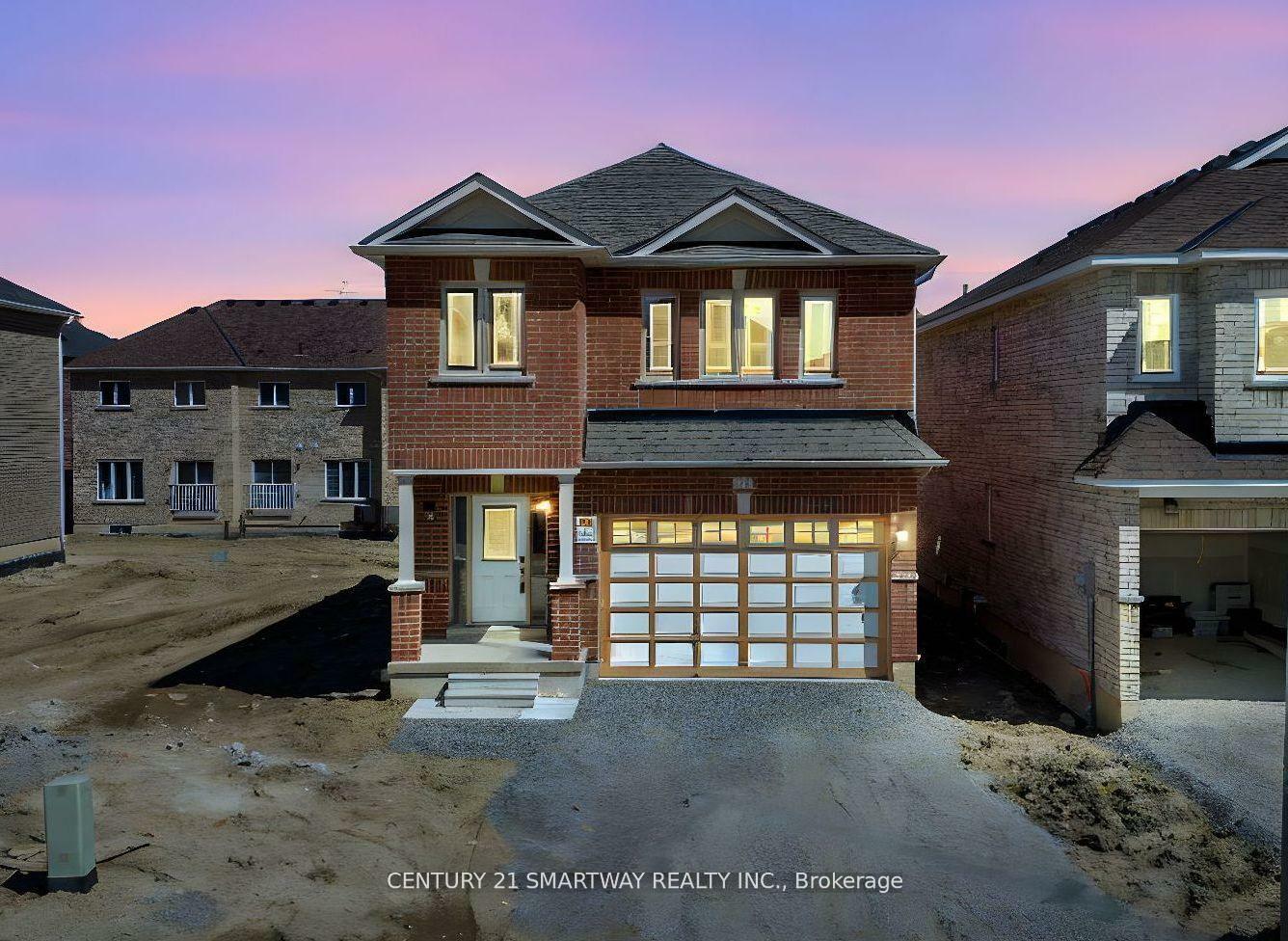 Photo de la propriété: 46 Huntsworth Avenue ON L2V 5G7