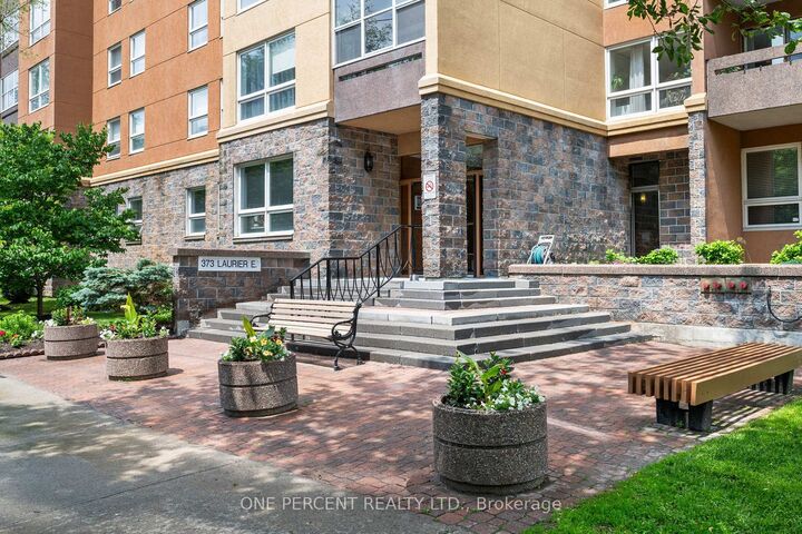 Property Photo: 373 Laurier Avenue E 201 ON K1N 8X6