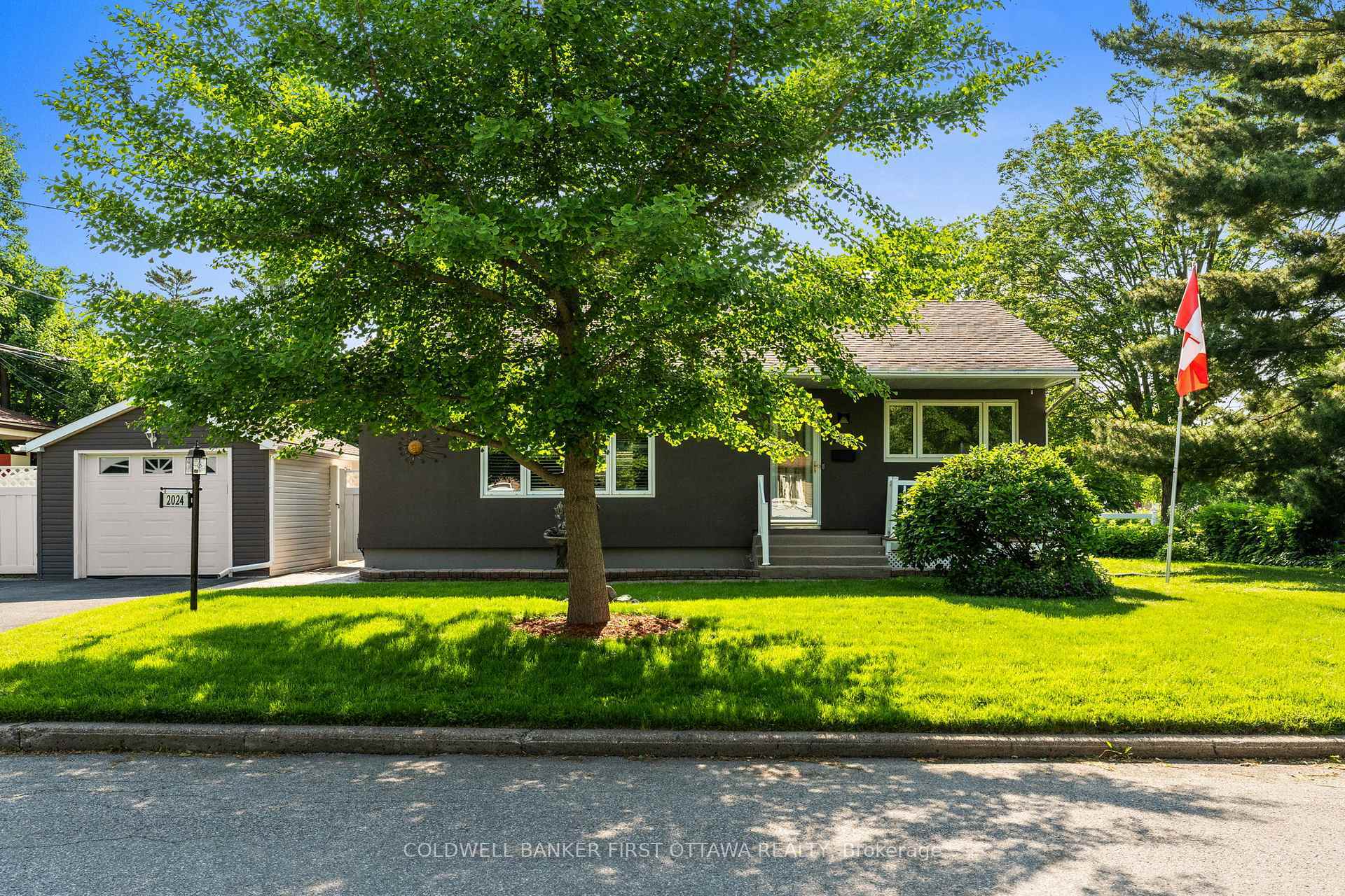 Property Photo: 2024 Corry Street ON K1G 2M5
