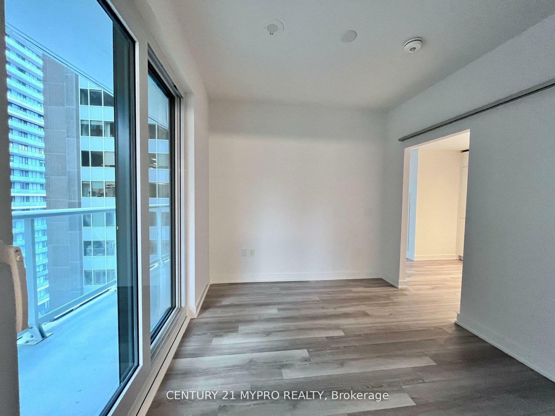 Property Photo: 230 Simcoe 2nd Bedroom Street 1528 ON M5T 1T4