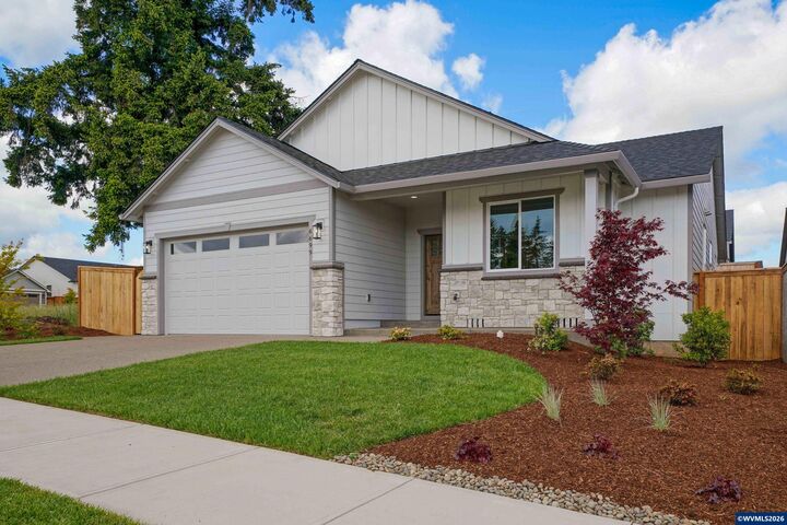 Property Photo: 6699 Naomi Danielle St SE OR 97306