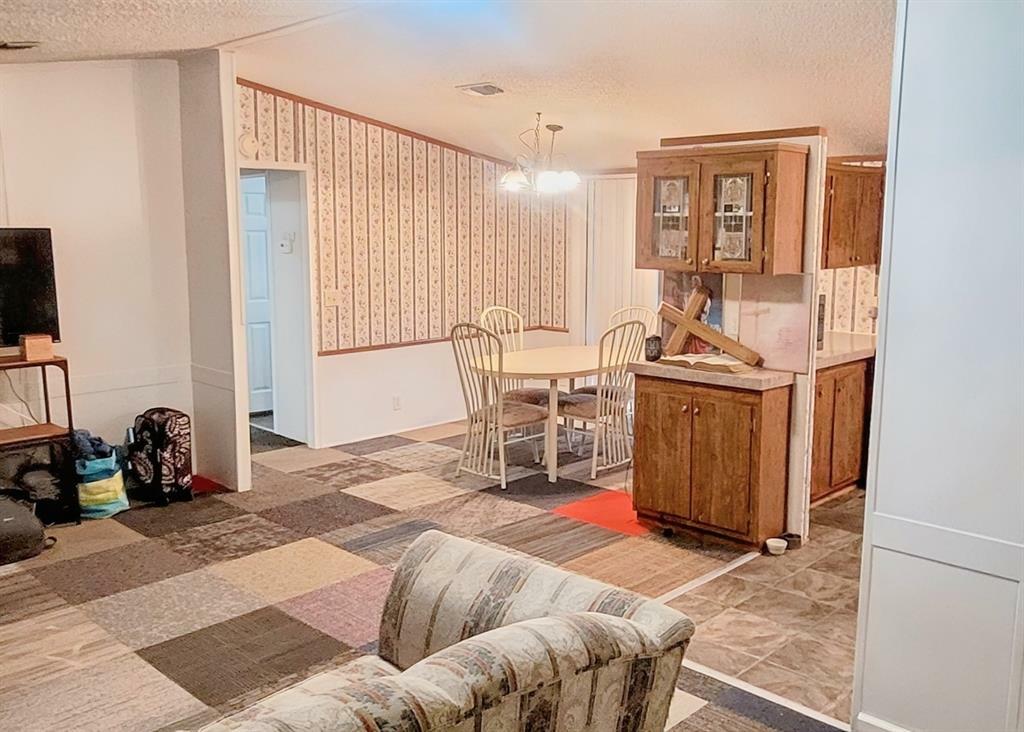 Property Photo: 27132 New Front Street FL 32046