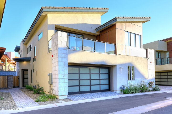 Property Photo: 1 Easy Street 17 AZ 85377