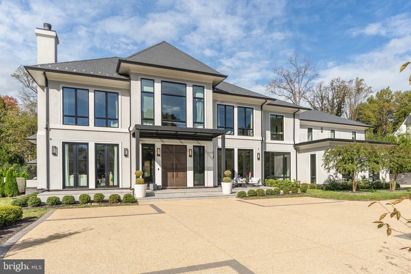 Property Photo:  1020 Langley Hill Drive  VA 22101 