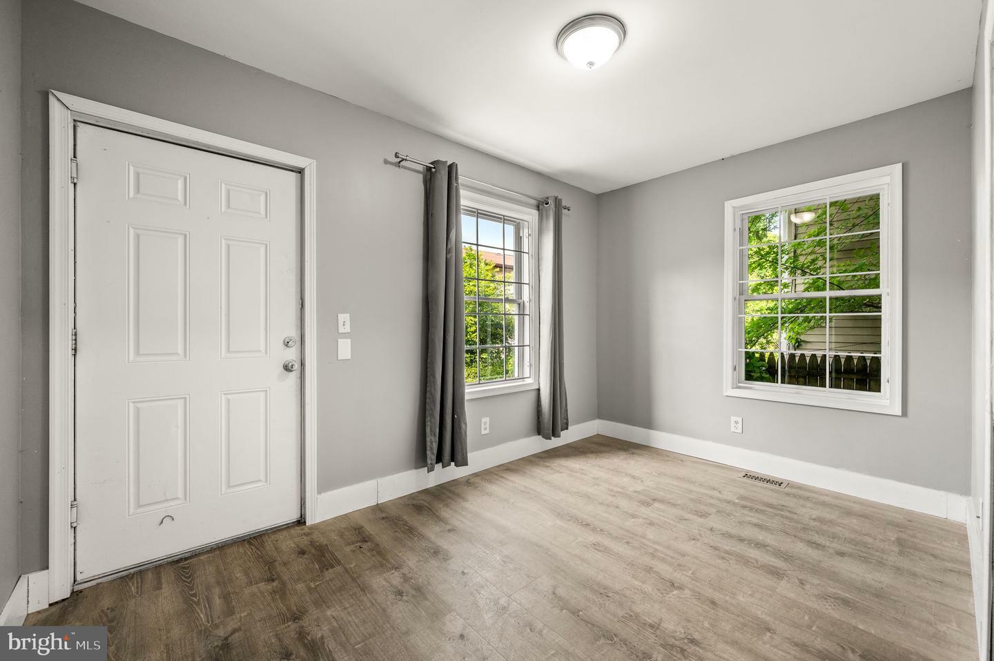 Property Photo: 1719 W Norris Street PA 19121