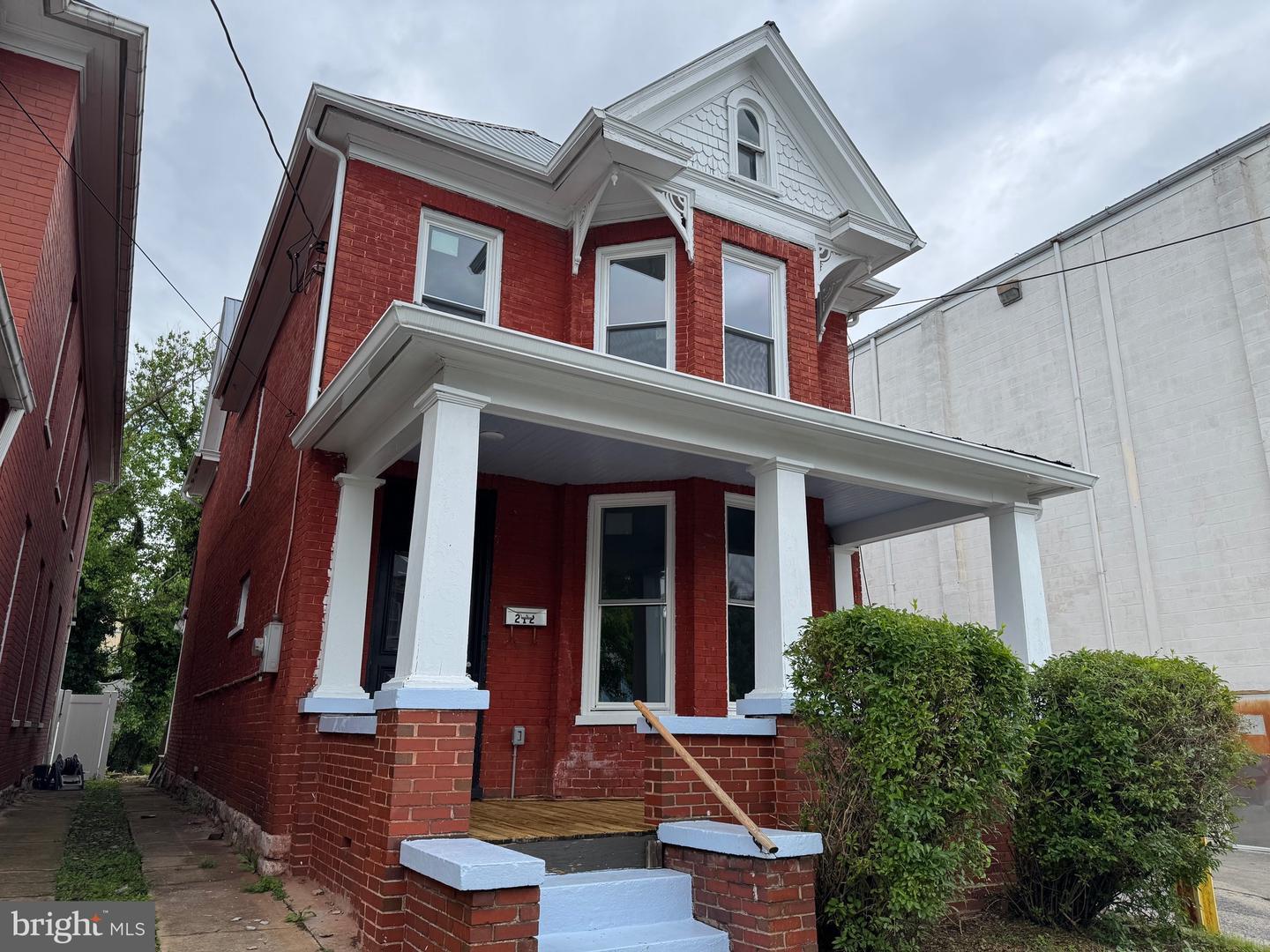 212 W John Street  Martinsburg WV 25401 photo