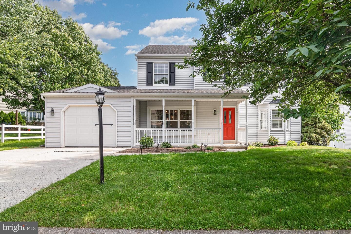 Property Photo: 48 Victoria Way PA 17011