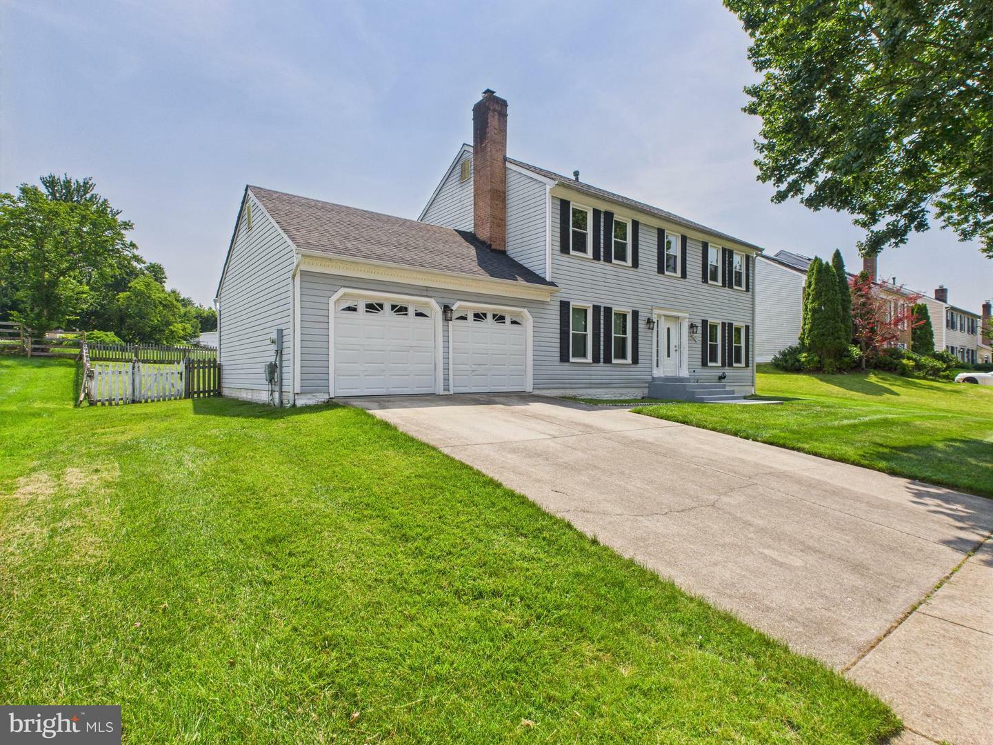Property Photo: 2101 Waterleaf Way MD 20721