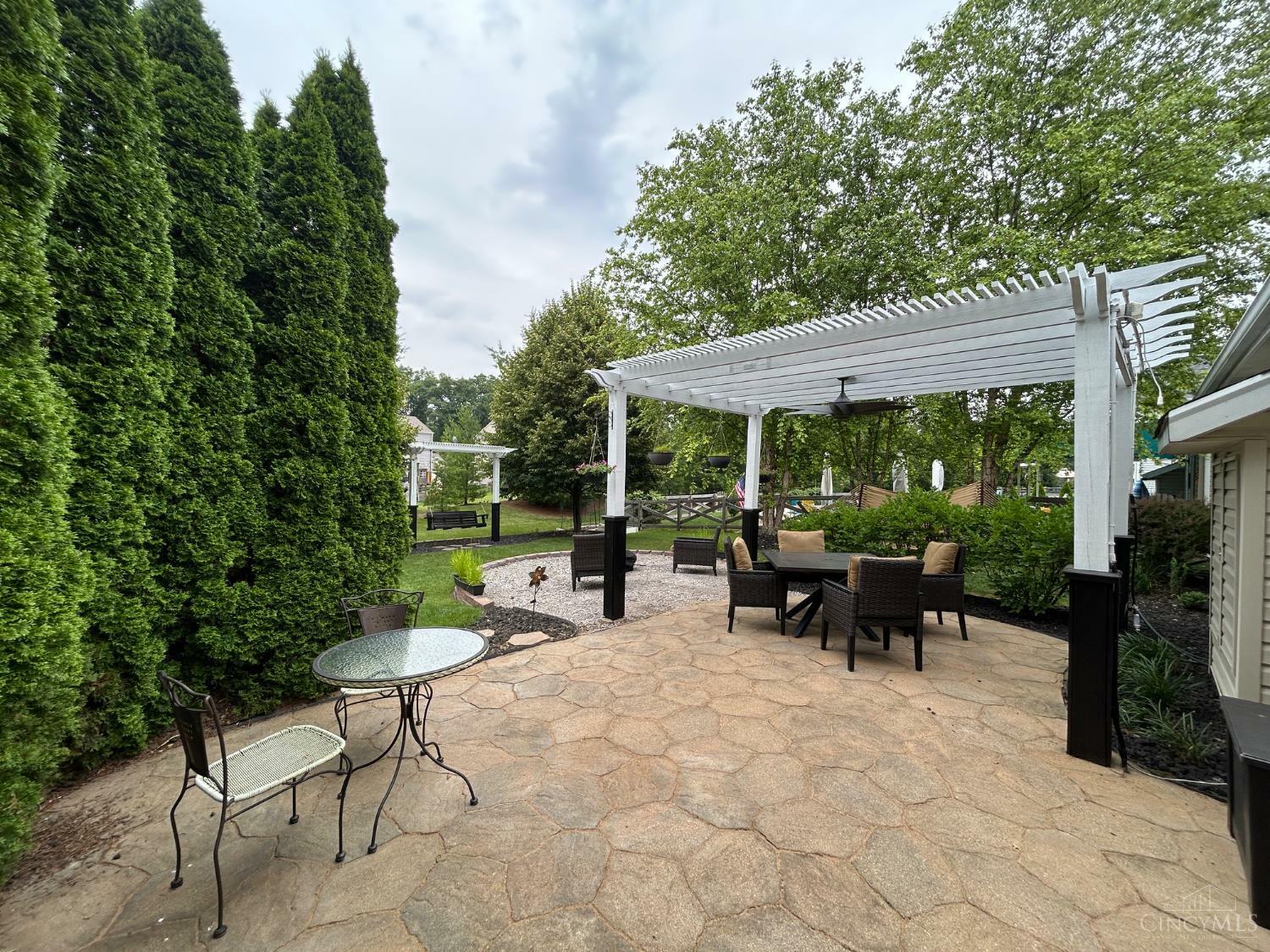 Property Photo: 1158 Linford Circle OH 45039
