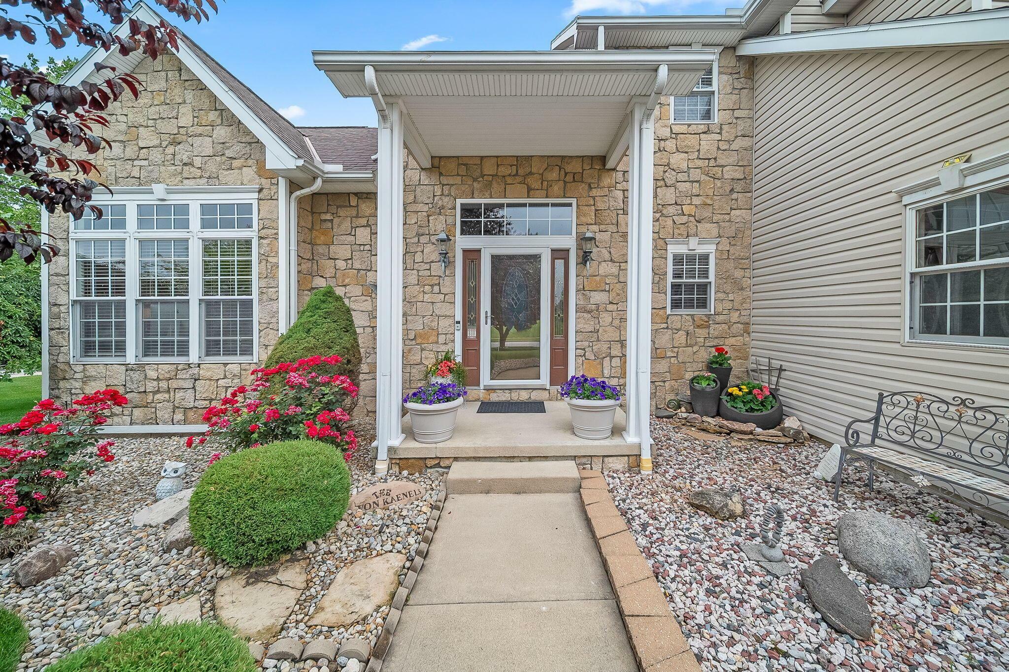 Property Photo: 1506 Eagle Pass Drive OH 43302