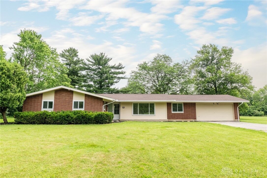 Property Photo: 160 S Union Road OH 45417
