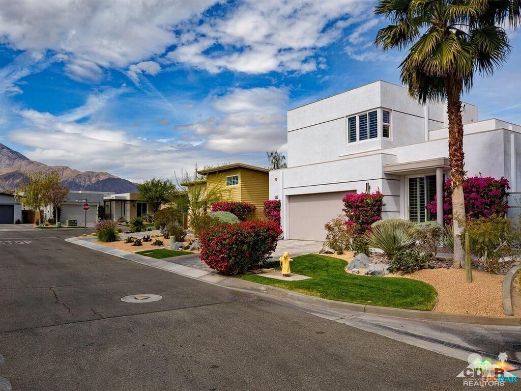 Property Photo:  4969 Davidson Way  CA 92262 