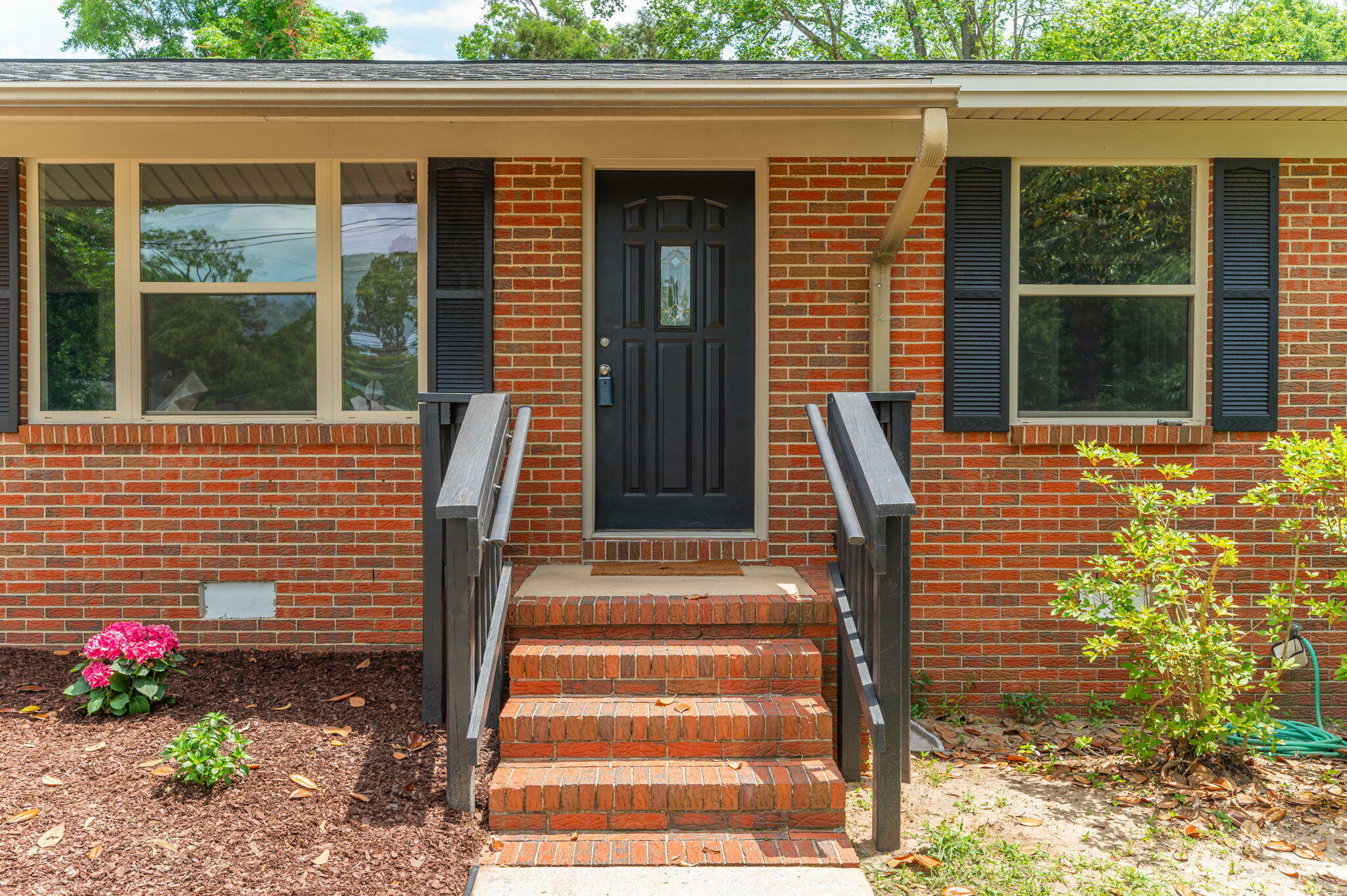 Property Photo: 699 Ridge Lake Road FL 32536