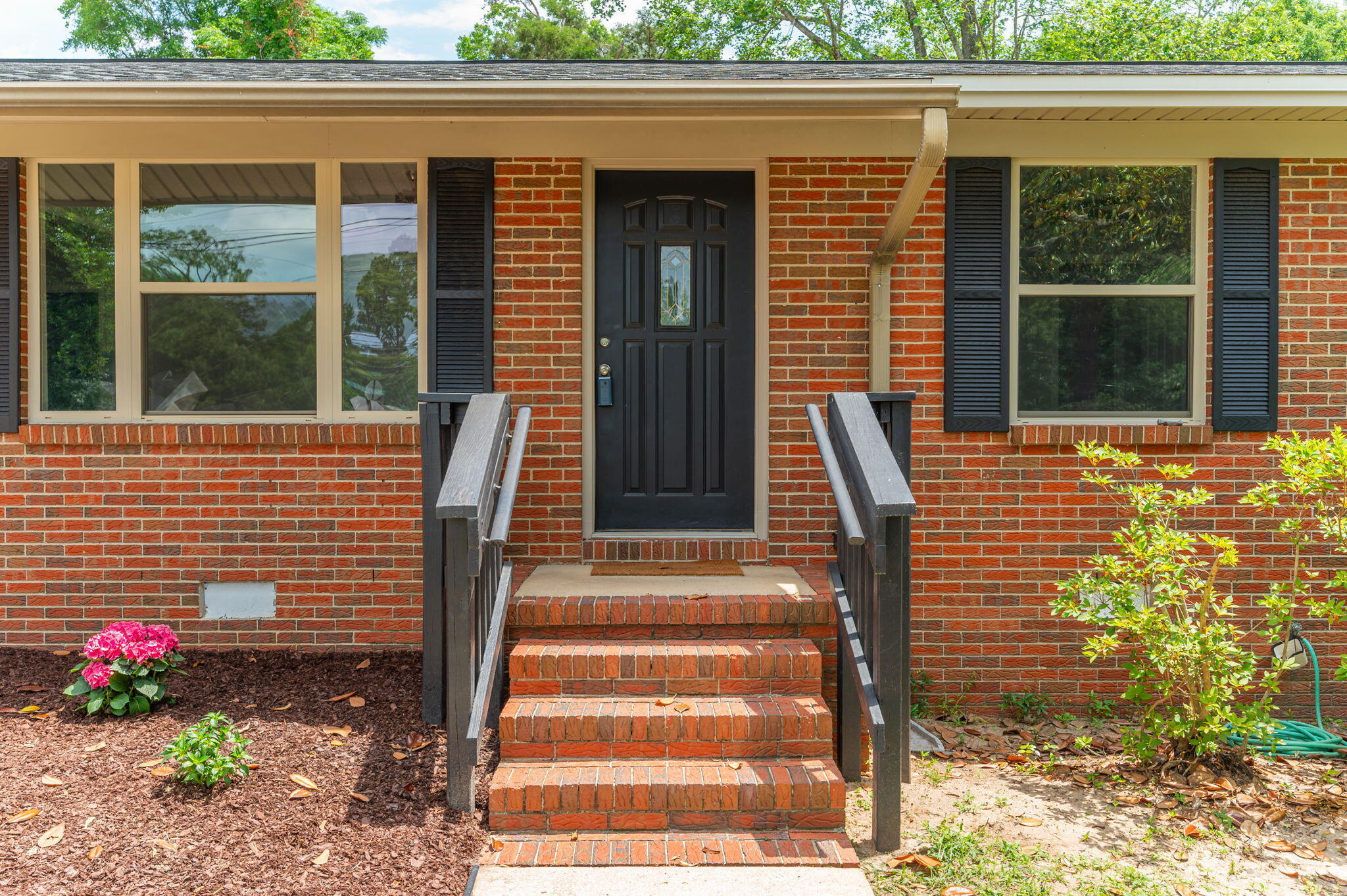 Property Photo: 699 Ridge Lake Road FL 32536