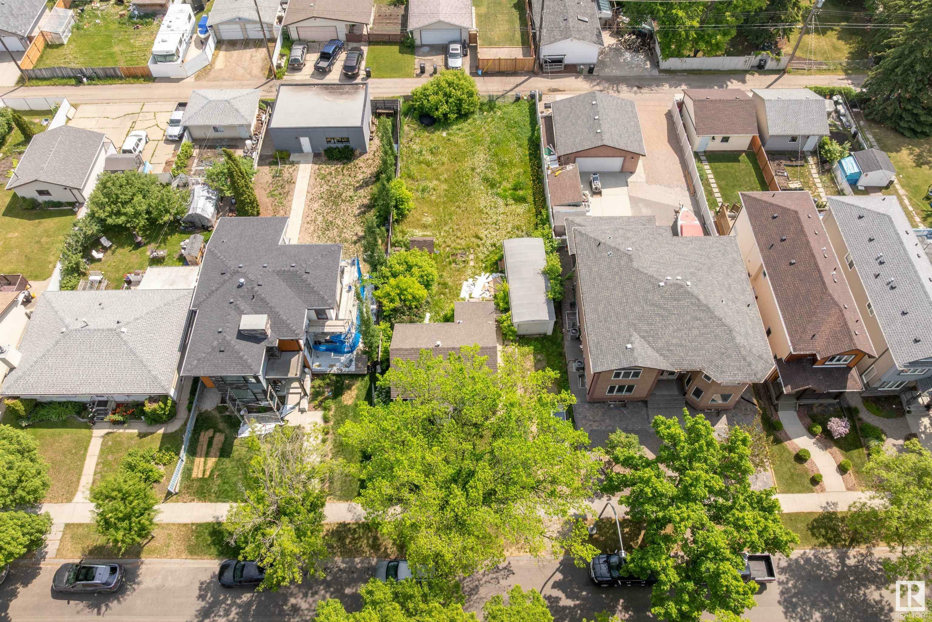 9715 154 Street NW  Edmonton AB T5P 2G4 photo