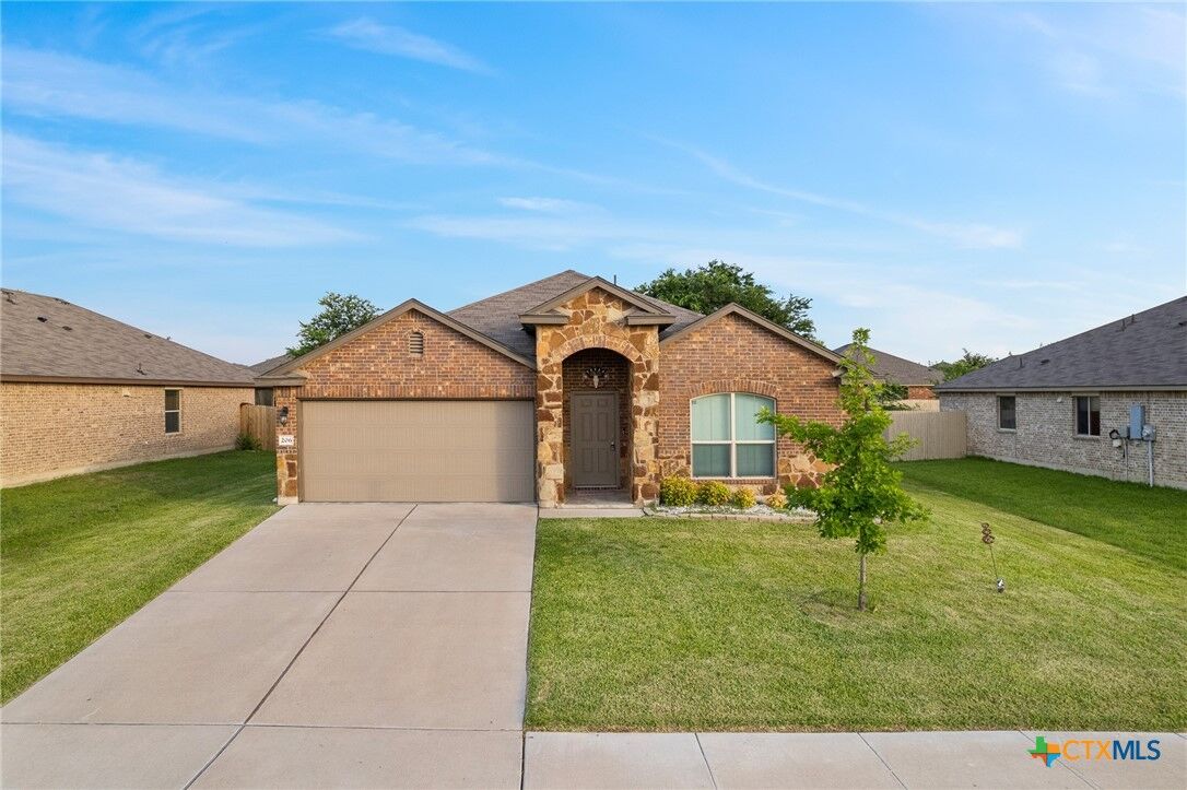 Property Photo:  206 Danielle Drive  TX 76542 