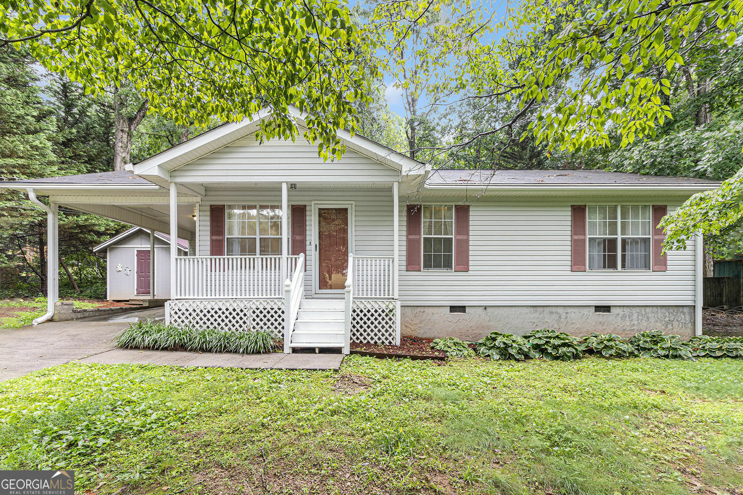 Property Photo: 1161 Gardner Springs Road SE GA 30103