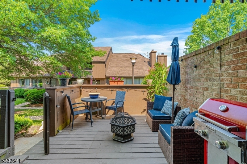 Property Photo: 215 Kingsberry Dr NJ 08873