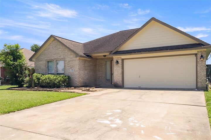 Property Photo:  125 Dove Trail  TX 77531 