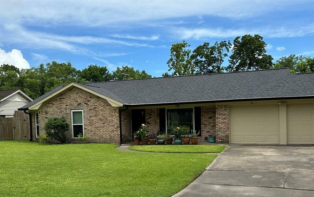 Property Photo: 1205 Carmie Street TX 77511