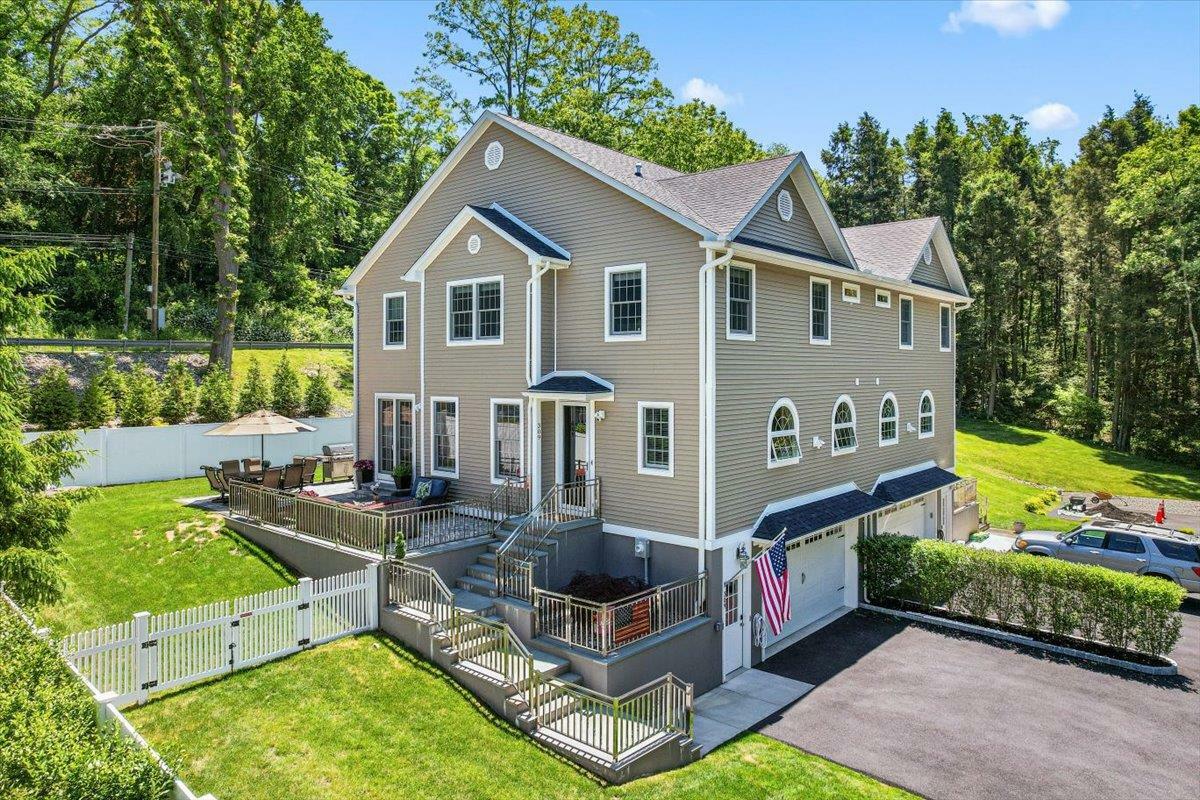 309 Granite Springs Road  Yorktown Heights NY 10598 photo