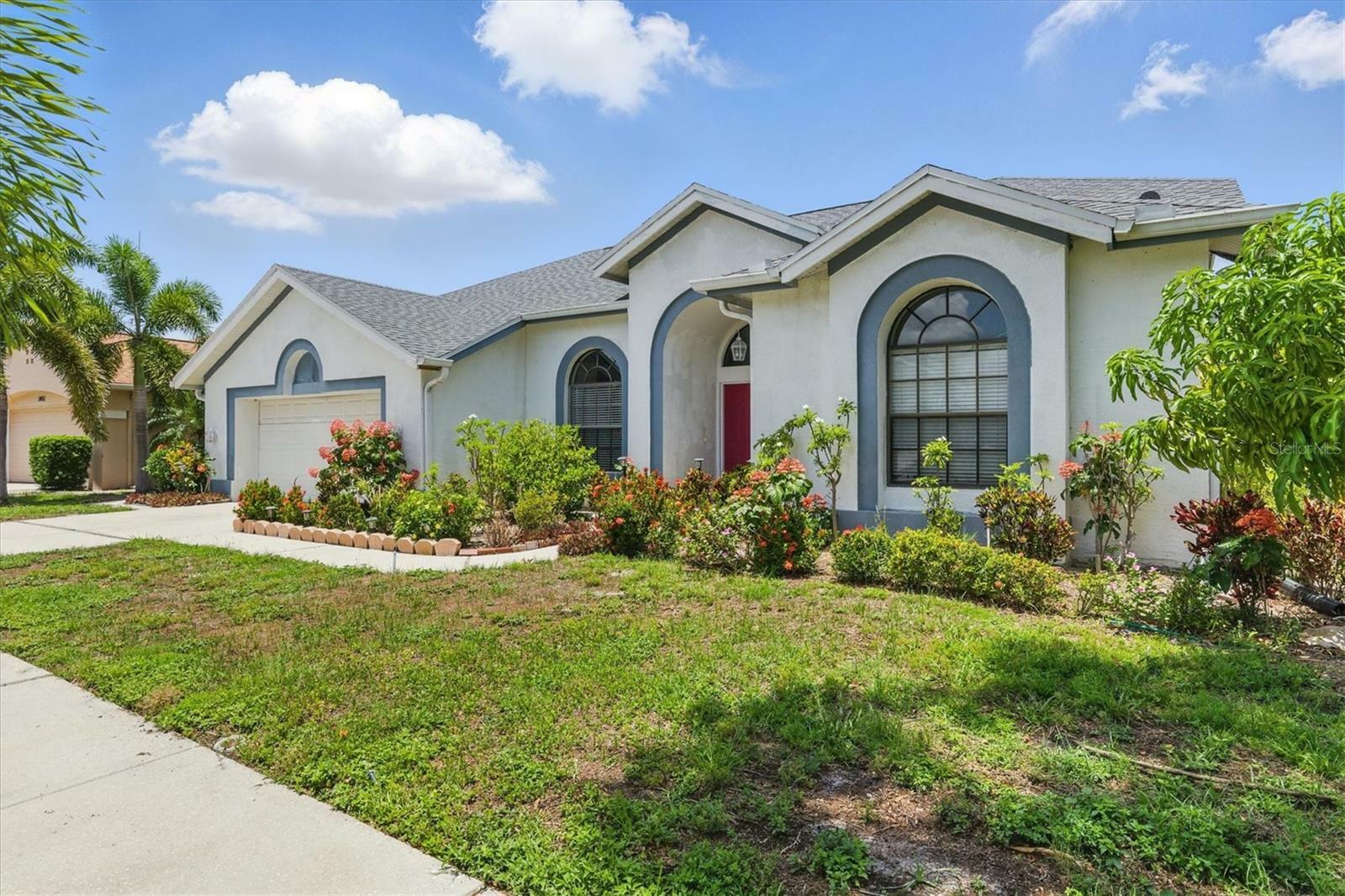 Property Photo: 3457 Foxhall Drive FL 34691