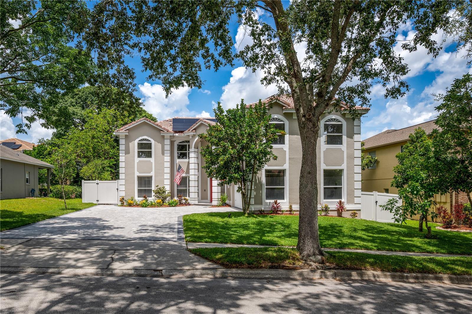 Property Photo:  1706 Cheltenborough Drive  FL 32835 