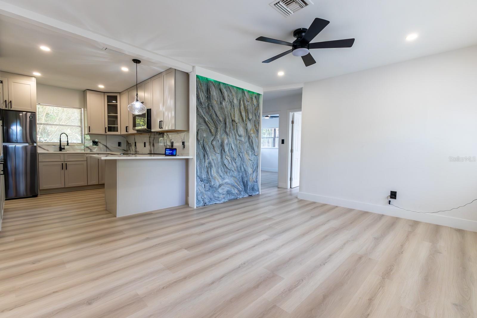 Property Photo: 722 Carlson Drive FL 32804