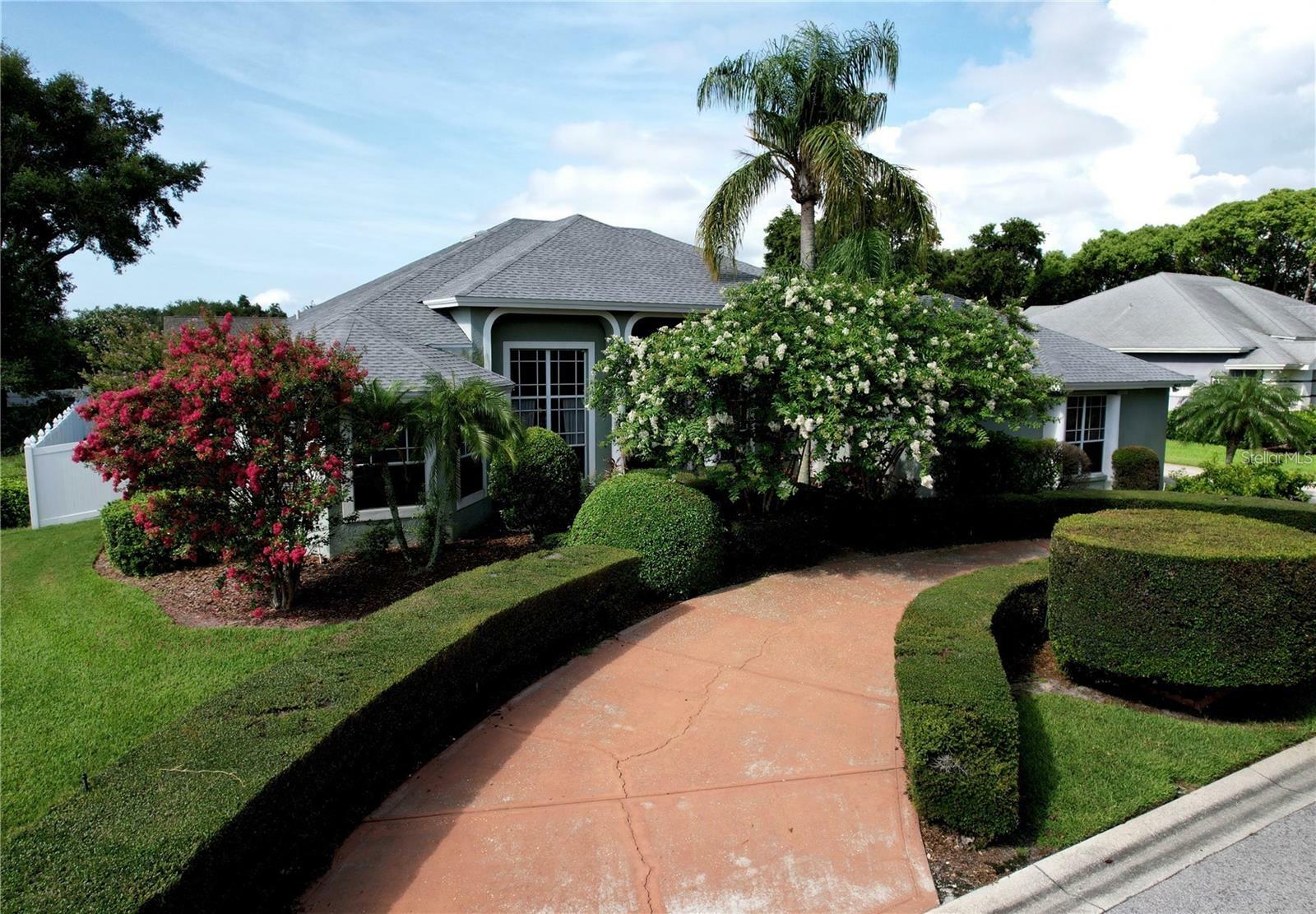 943 Hamilton Place Lane  Lakeland FL 33813 photo