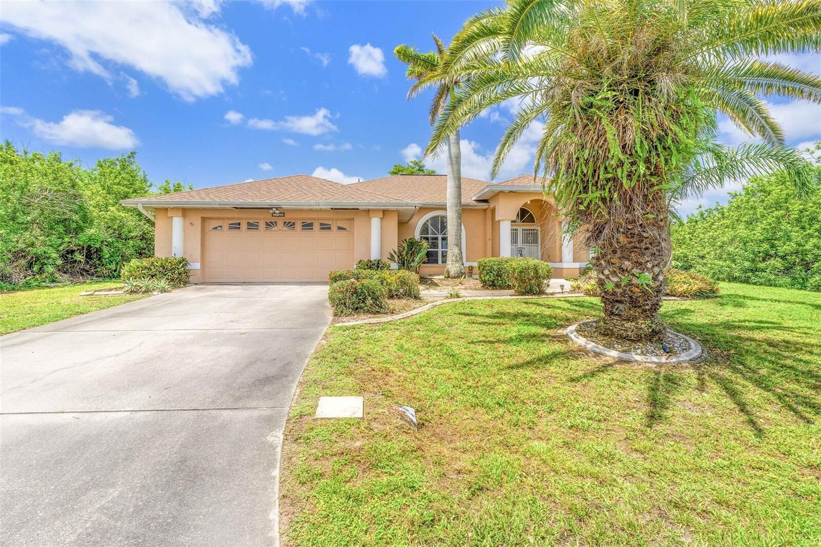 Property Photo: 17125 Canary Lane FL 33948