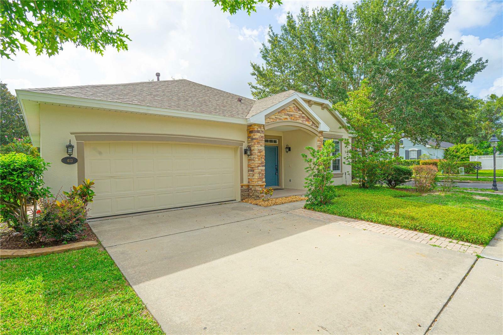 Property Photo: 413 Pursley Drive FL 32724