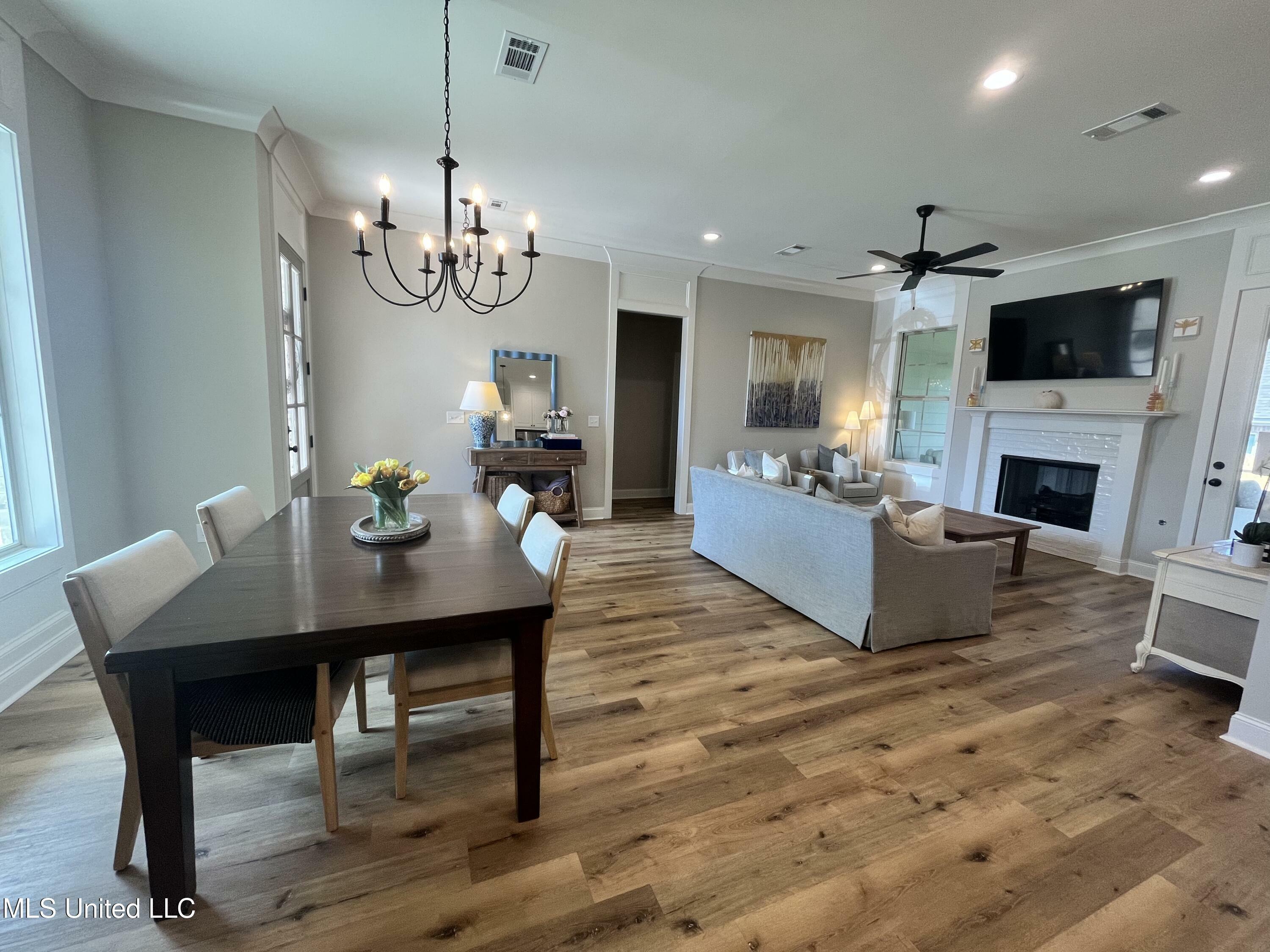 Property Photo: 314 Willow Way MS 39046