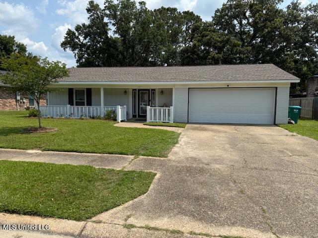 Property Photo: 105 Leigh Circle MS 39564