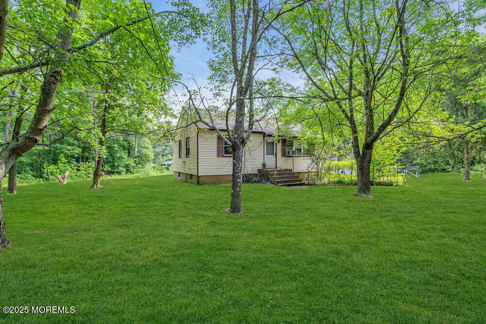 Property Photo: 211 E Greystone Road NJ 08857