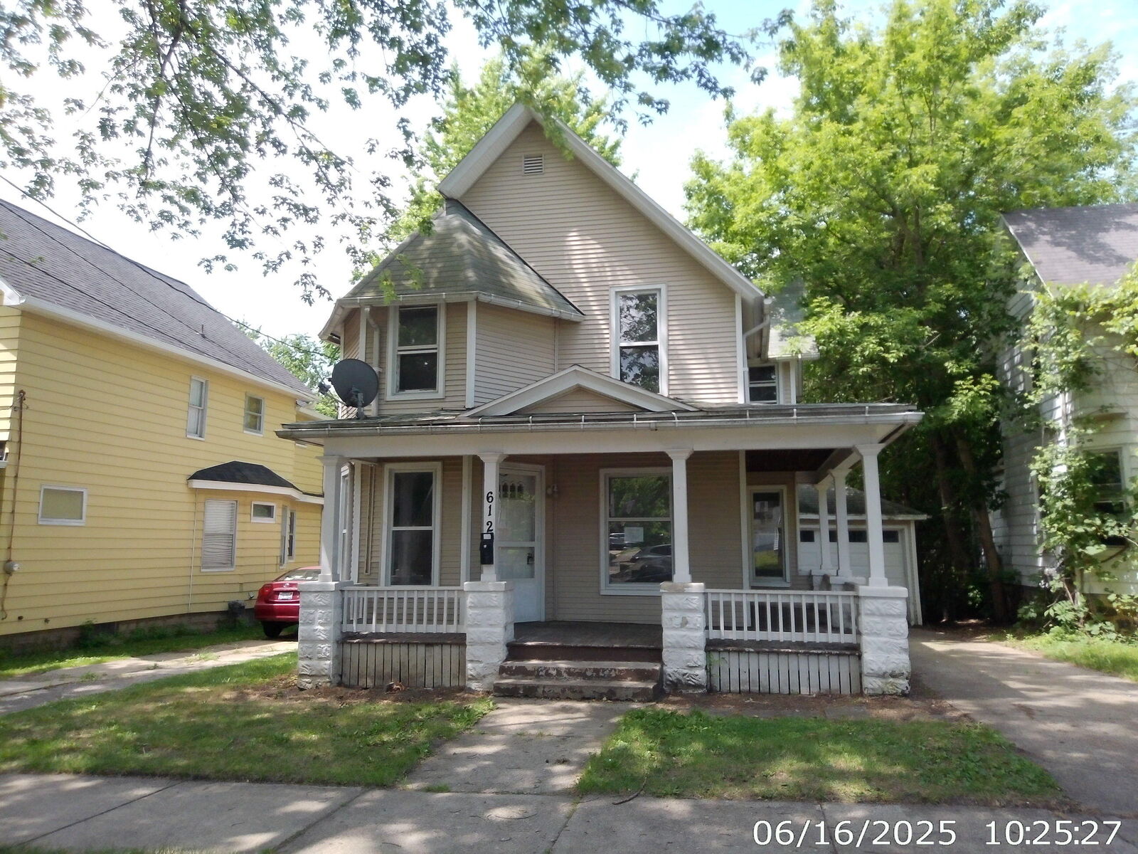 Property Photo: 612 3rd Street MI 49203
