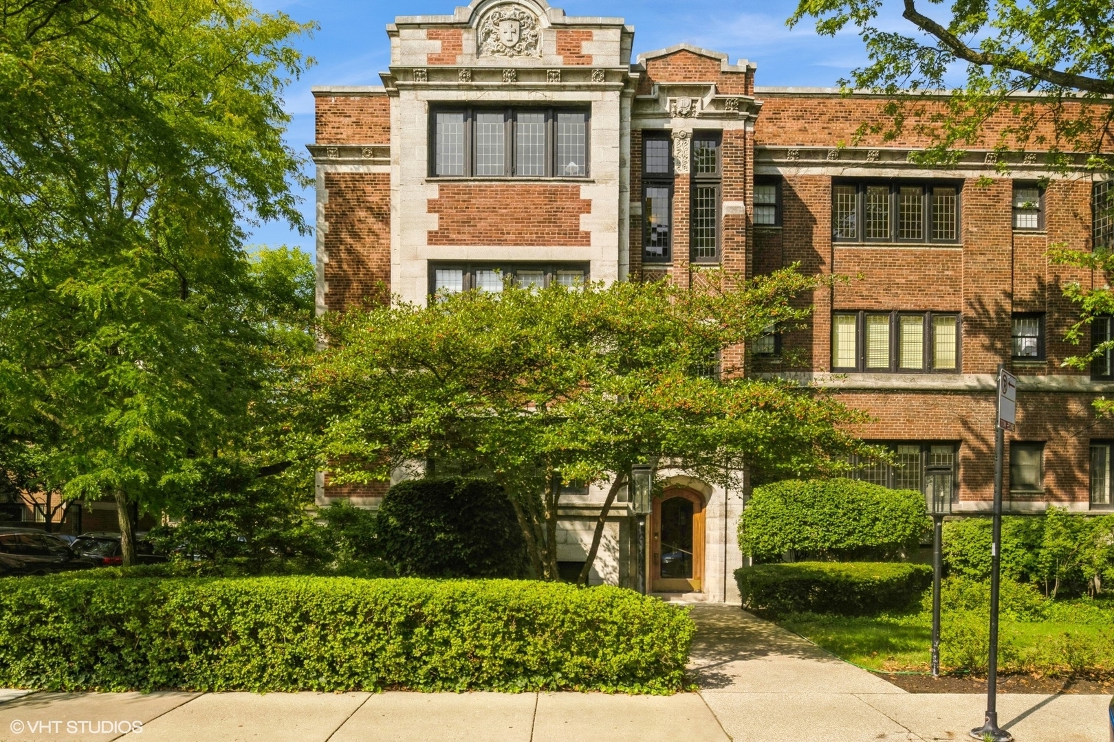 Property Photo: 5656 S Dorchester Avenue 1 IL 60637