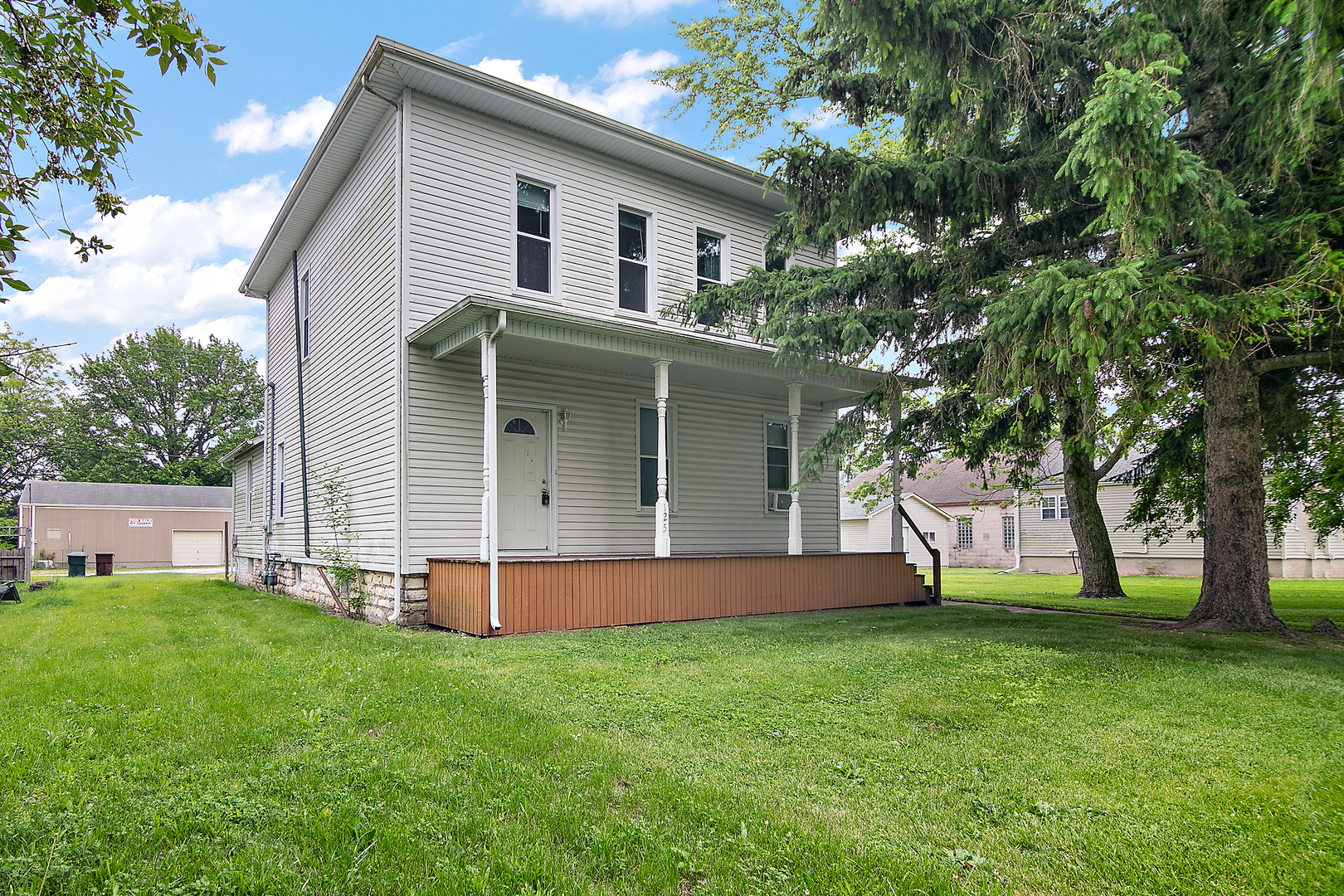 Property Photo: 125 S Main Street IL 60927