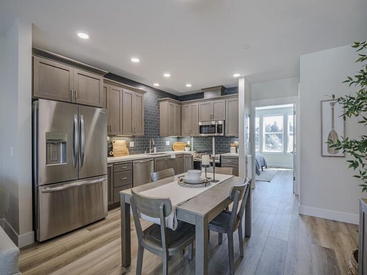 Property Photo:  126 Aptos Village Way 2  CA 95003 