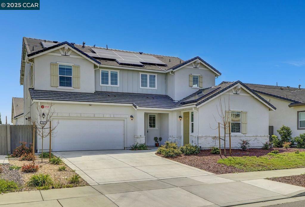 Property Photo: 749 Hydrangea Dr CA 95687