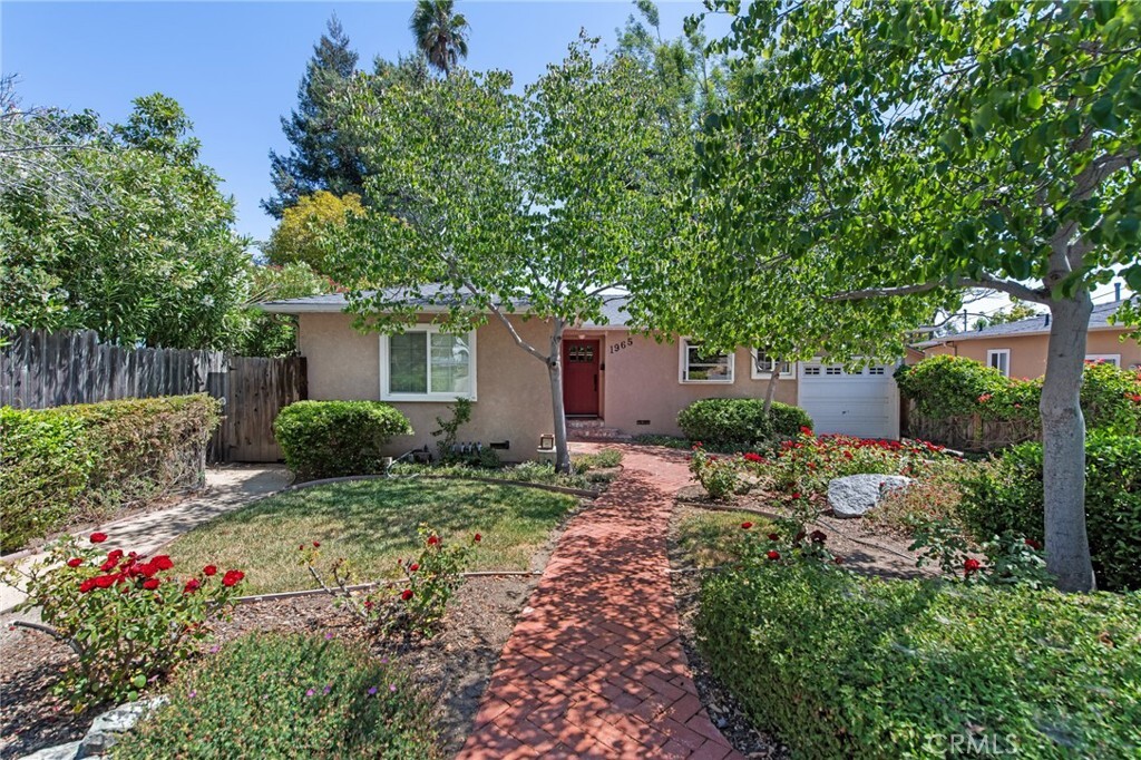 Property Photo: 1965 Hope Street CA 93405